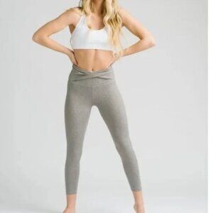 NWT ZYIA Cement Croise Hi-Rise 24” Leggings Size 6-8